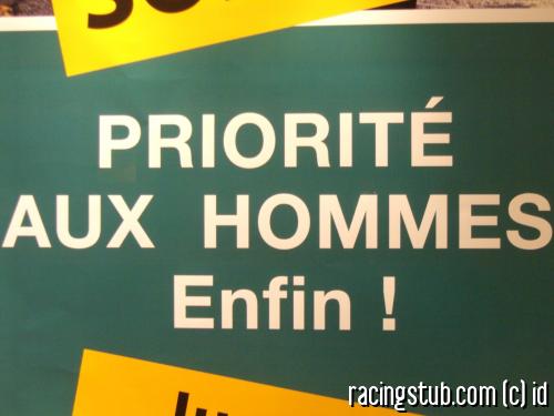 priorite-aux-hommes-enfin2-5d087.jpg